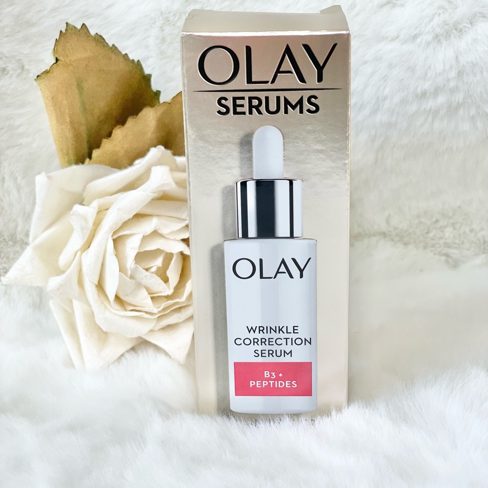 New with tag OLAY WRINKLE CORRECTION SERUM B3+ PEPTIDES Visibility reduces lines